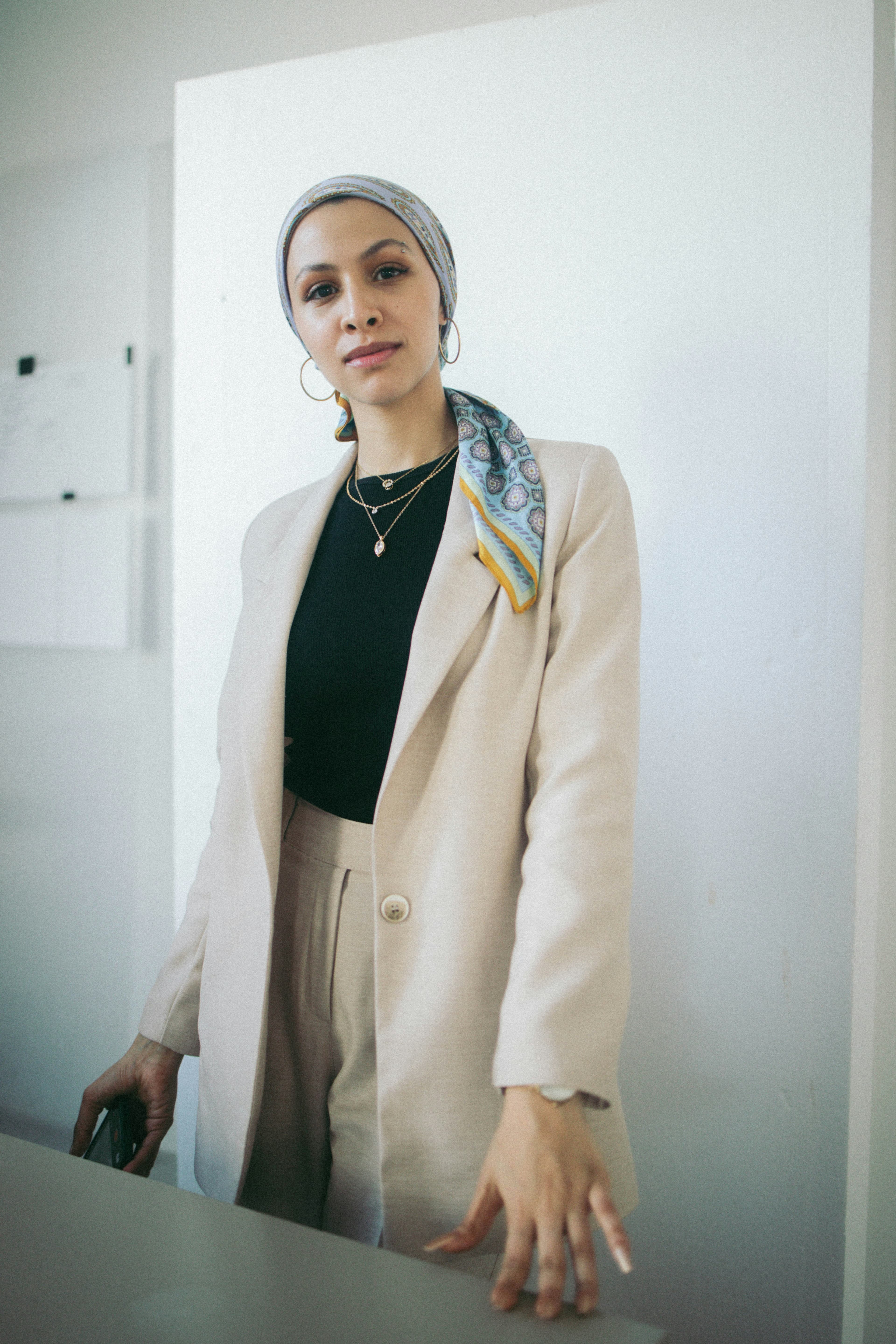 TAILORED PLEATED PANTS